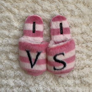 NWT Victorias Secret Pink Striped VS Slippers Size Large